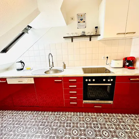 Trendige Dachgeschosswohnung In Connewitz - 3 Schlafbereiche - Platz Fuer Bis Zu 5 Personen - Tolle Lage Und Oeffentliche Verkehrsmittel Appartement Leipzig