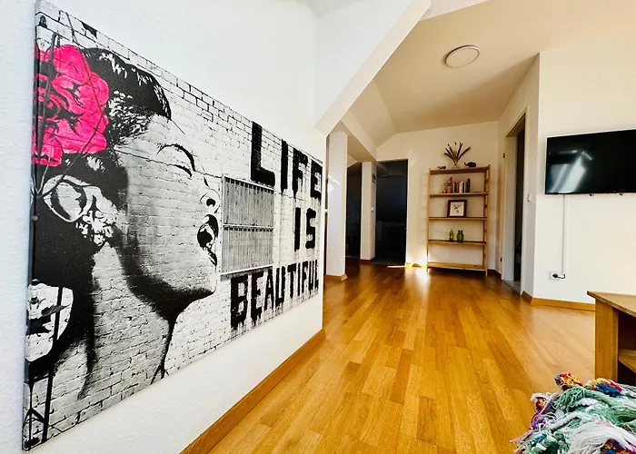 Apartmán Trendige Dachgeschosswohnung In Connewitz - 3 Schlafbereiche - Platz Fuer Bis Zu 5 Personen - Tolle Lage Und Oeffentliche Verkehrsmittel Lipsko